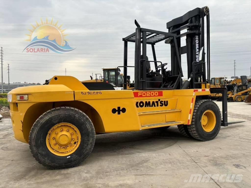 Komatsu FD 200 Tehnika ar dīzeļa dzinēju