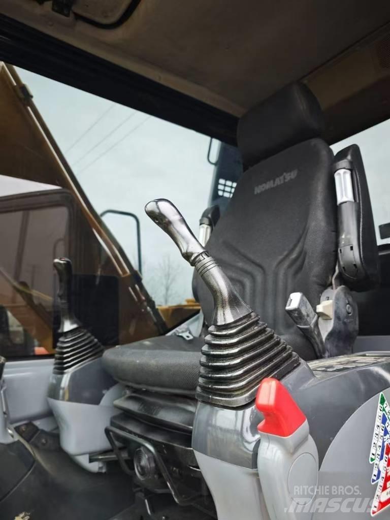 Komatsu 130LC-7 Kāpurķēžu ekskavatori