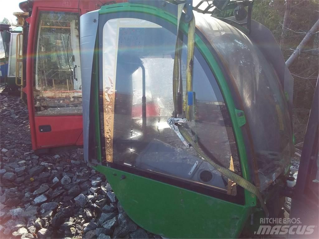 John Deere 1270e Kabīnes un interjers