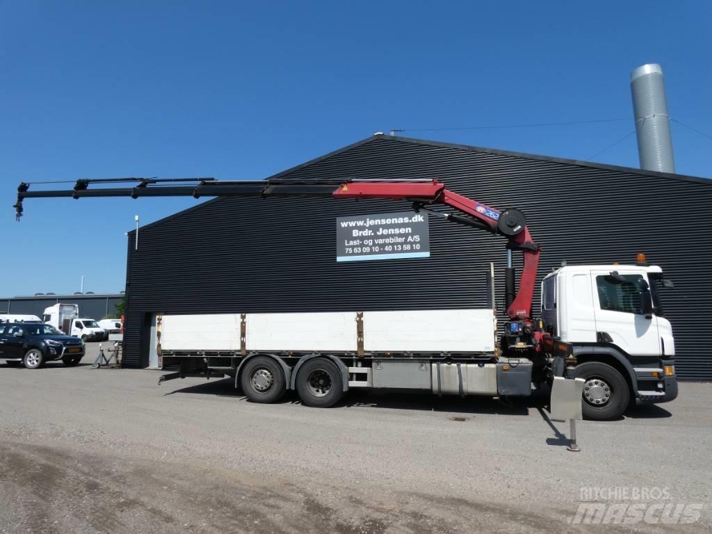 Scania P 450 Smagās mašīnas ar celtni