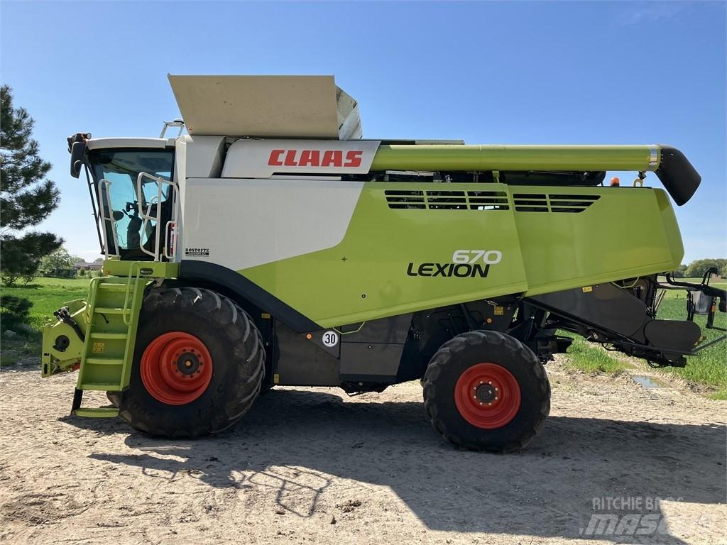 CLAAS Lexion 670 Ražas novākšanas kombaini
