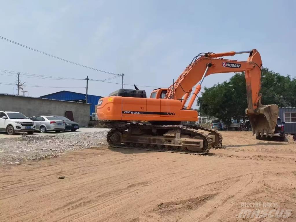 Doosan DX 500 LC Kāpurķēžu ekskavatori