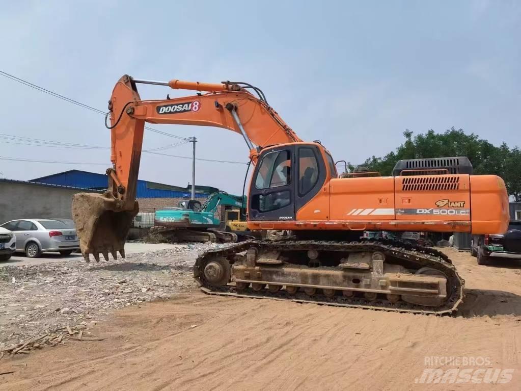 Doosan DX 500 LC Kāpurķēžu ekskavatori