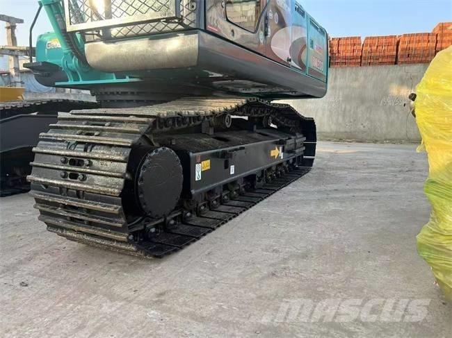 Kobelco SK 200 Kāpurķēžu ekskavatori