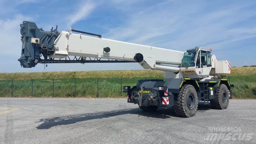 Terex A600 Celtņi nelīdzenām virsmām