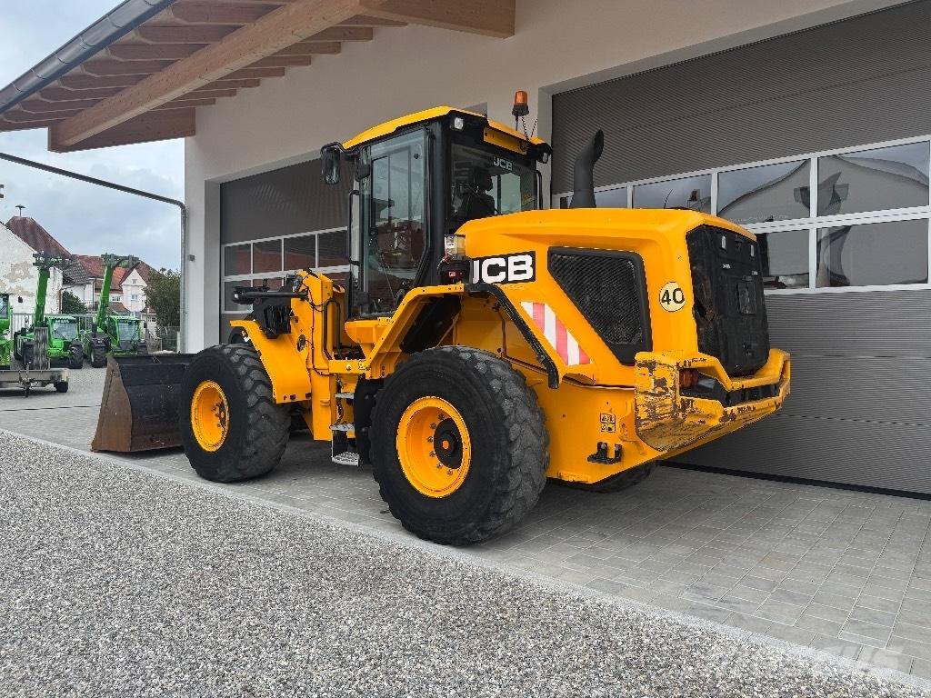 JCB 427 ZX Iekrāvēji uz riteņiem
