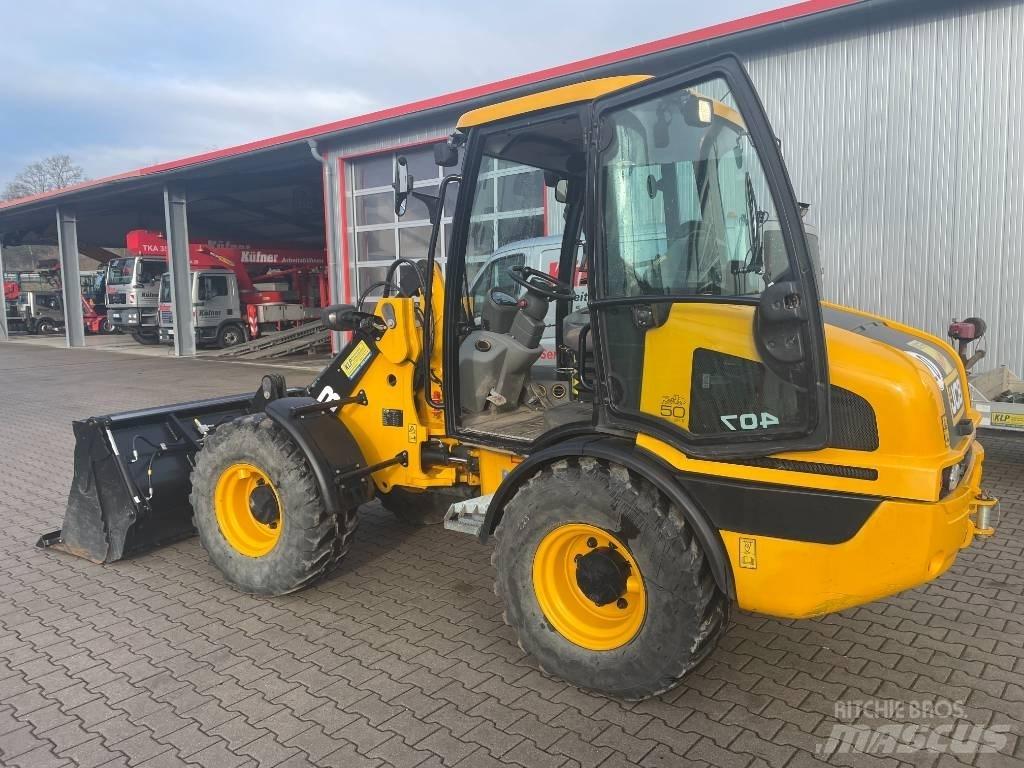 JCB 407 Iekrāvēji uz riteņiem