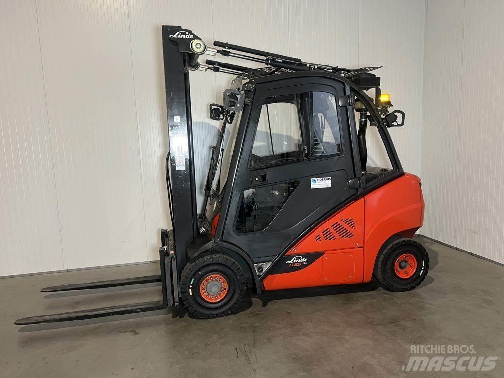 Linde H25D-02 Tehnika ar dīzeļa dzinēju