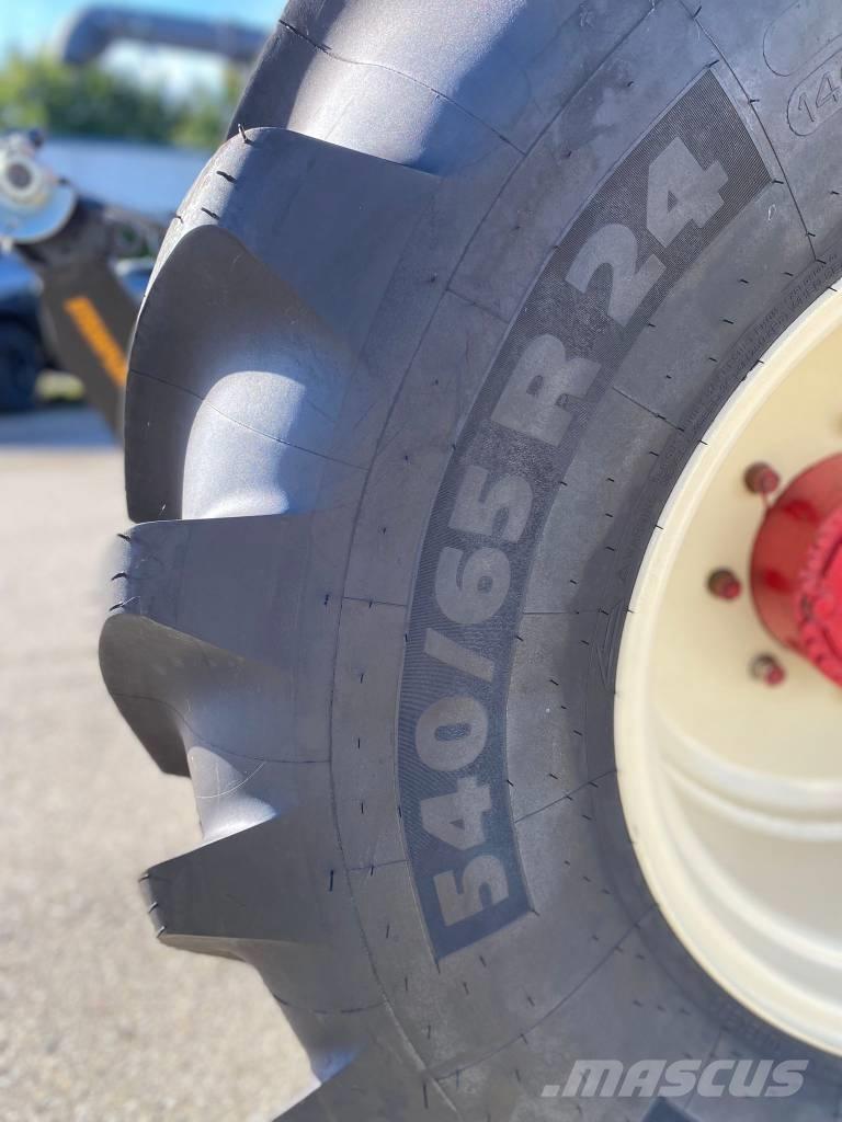 IHC 1246 AS Traktori