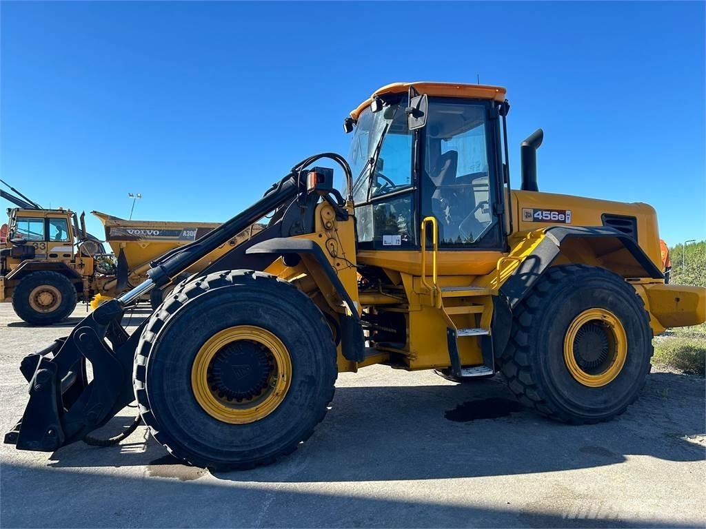 JCB 456ht Iekrāvēji uz riteņiem