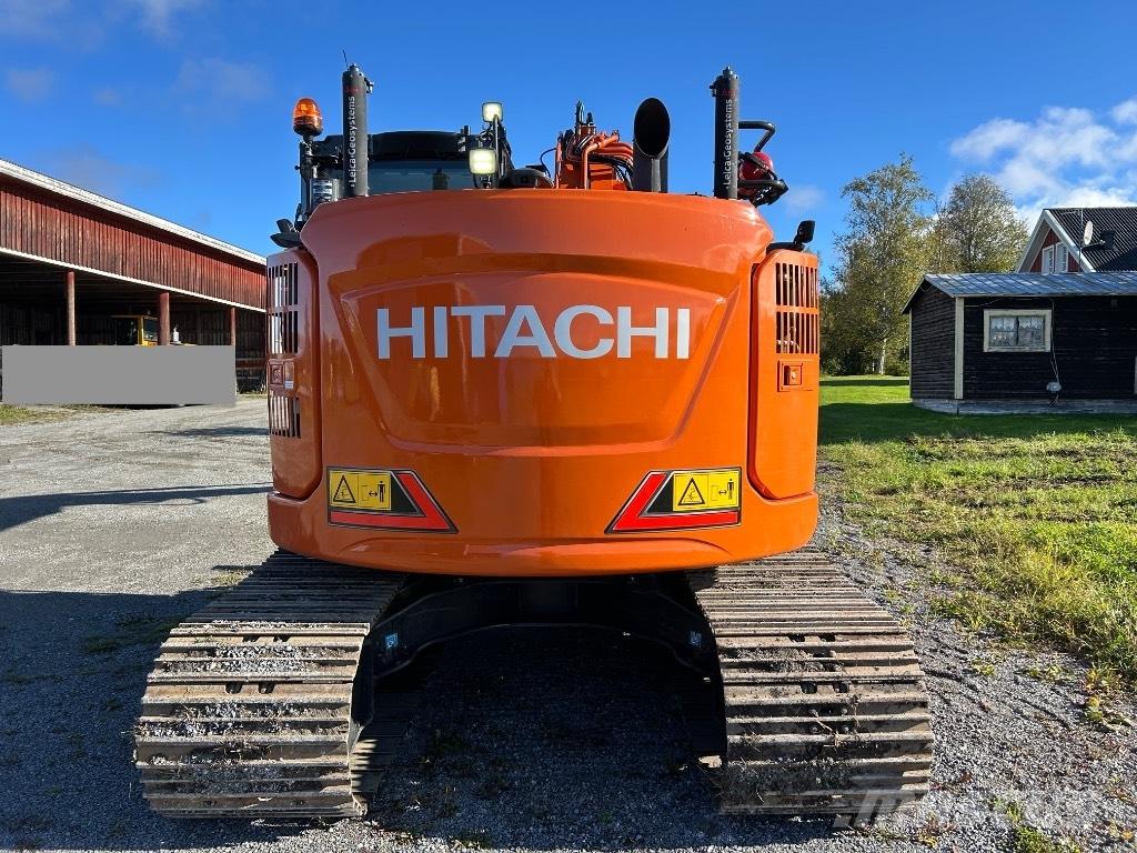 Hitachi ZX 135 US-7 Kāpurķēžu ekskavatori