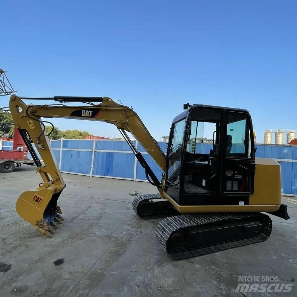 CAT 306E2 Kāpurķēžu ekskavatori
