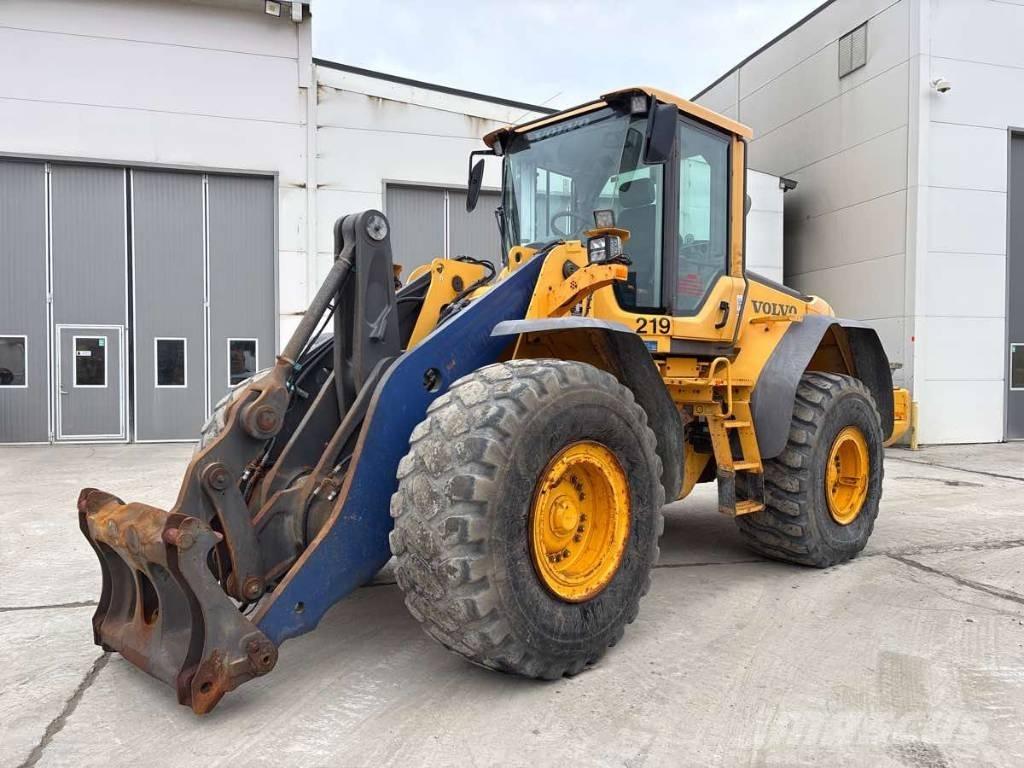 Volvo L 120 F Iekrāvēji uz riteņiem