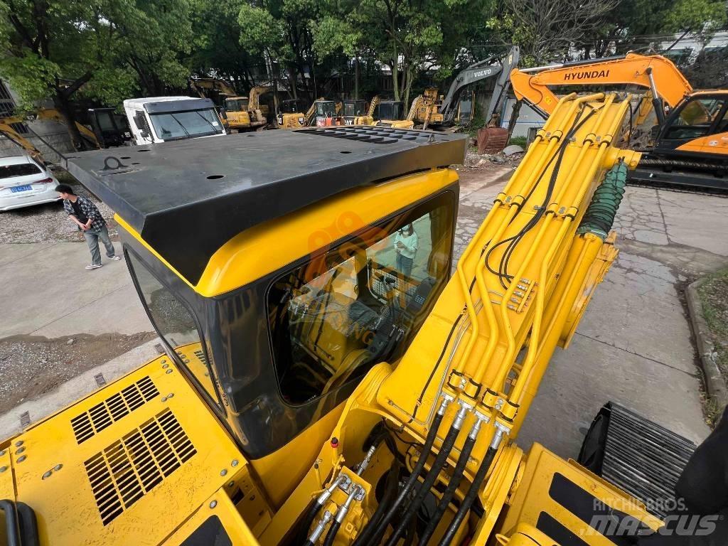 Komatsu PC 220 Kāpurķēžu ekskavatori