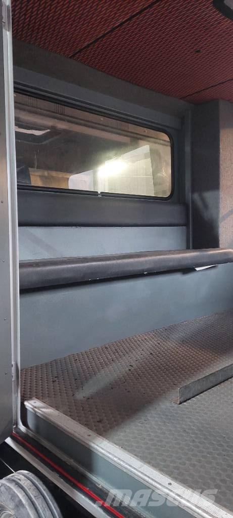 Prinoth Husky Sniega traktori