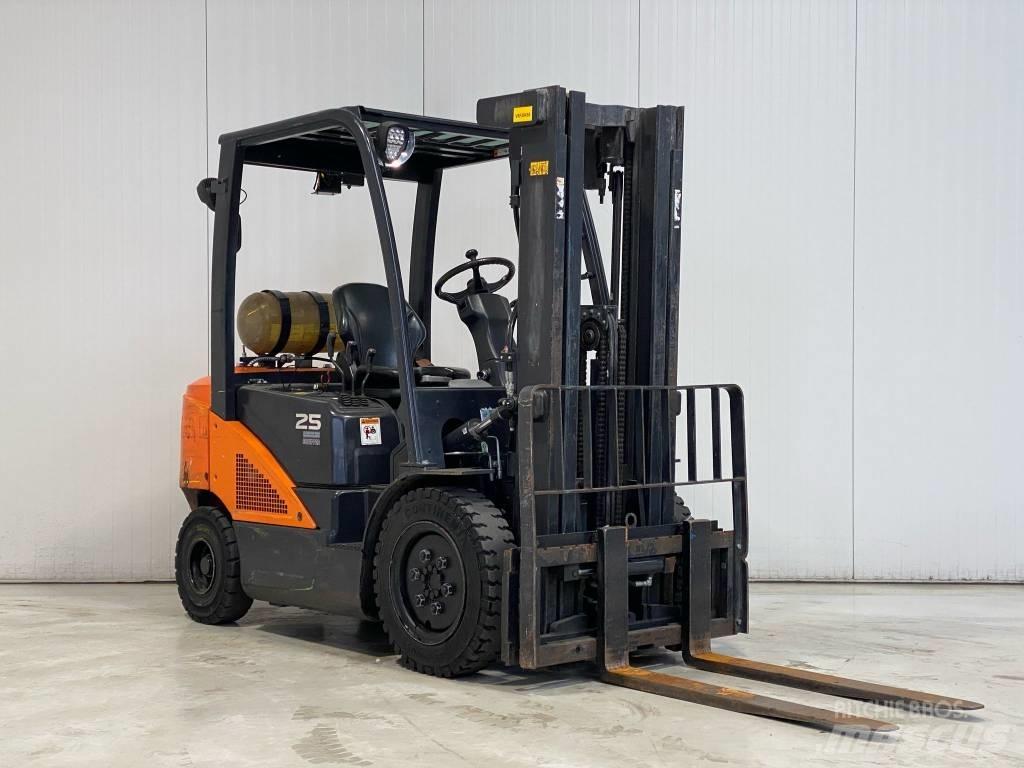 Doosan G25N-7 LPG tehnika