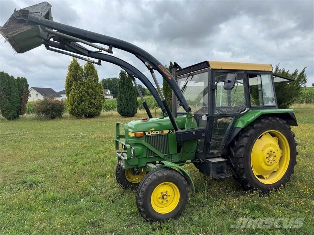 John Deere 1040 S Traktori