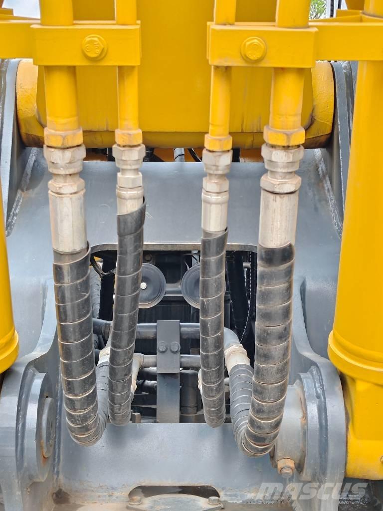 Kobelco SK 200 D Kāpurķēžu ekskavatori