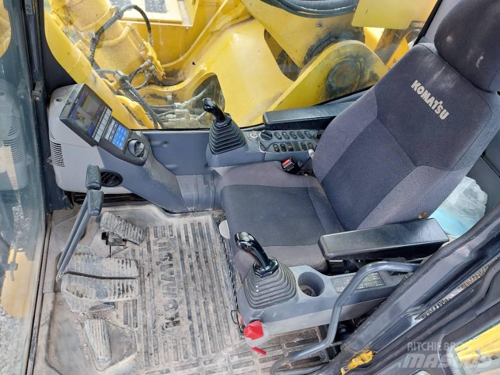 Komatsu PC700LC-11 Kāpurķēžu ekskavatori