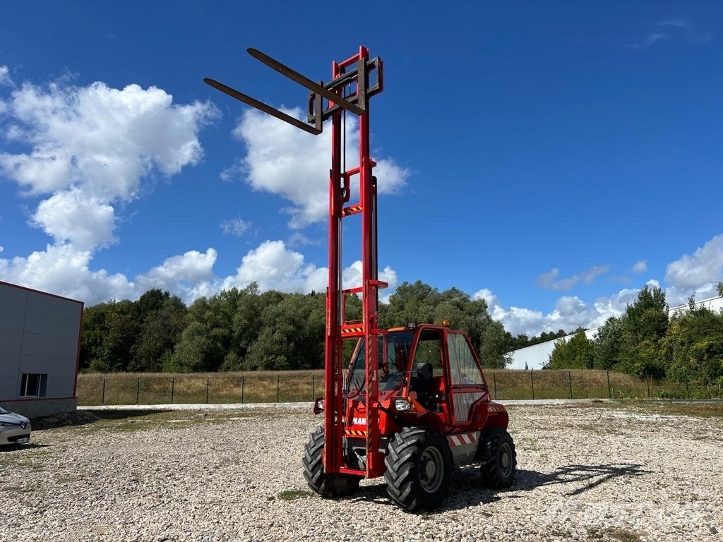 Manitou M30-4 ST3B Tehnika ar dīzeļa dzinēju