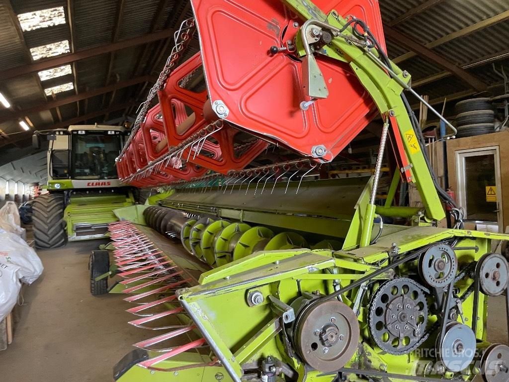 CLAAS Lexion 600 Ražas novākšanas kombaini