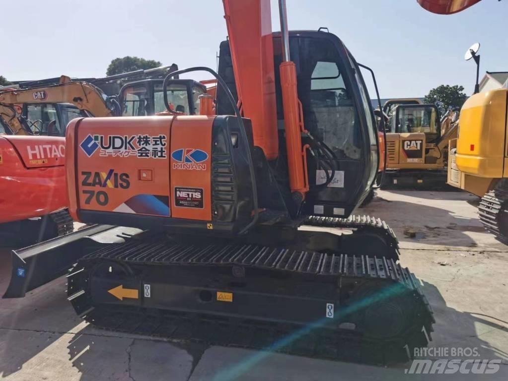 Hitachi ZX 70 Kāpurķēžu ekskavatori
