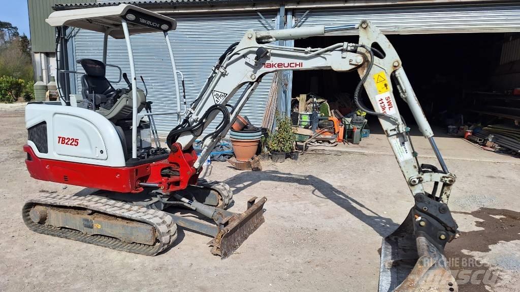 Takeuchi TB 225 Mini ekskavatori < 7 t