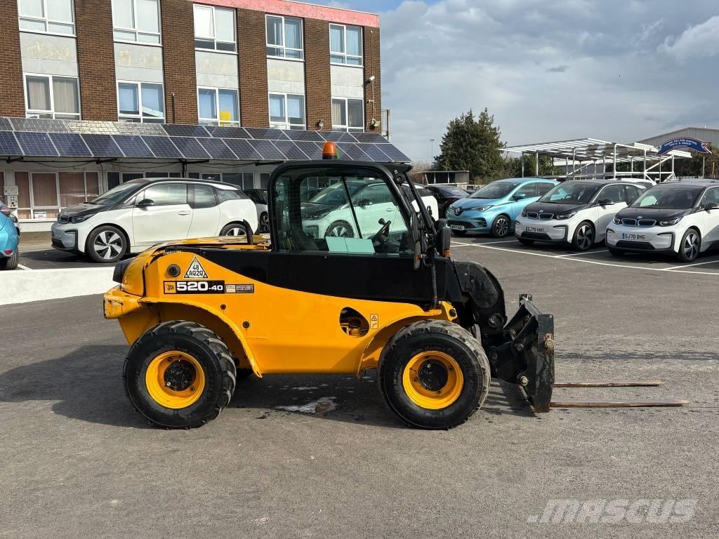 JCB 520-40 Teleskopiskie manipulatori