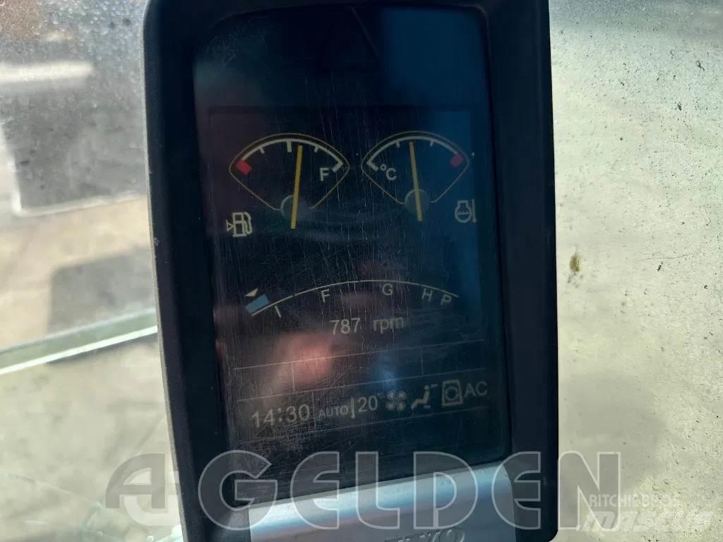 Volvo EC240CL Kāpurķēžu ekskavatori