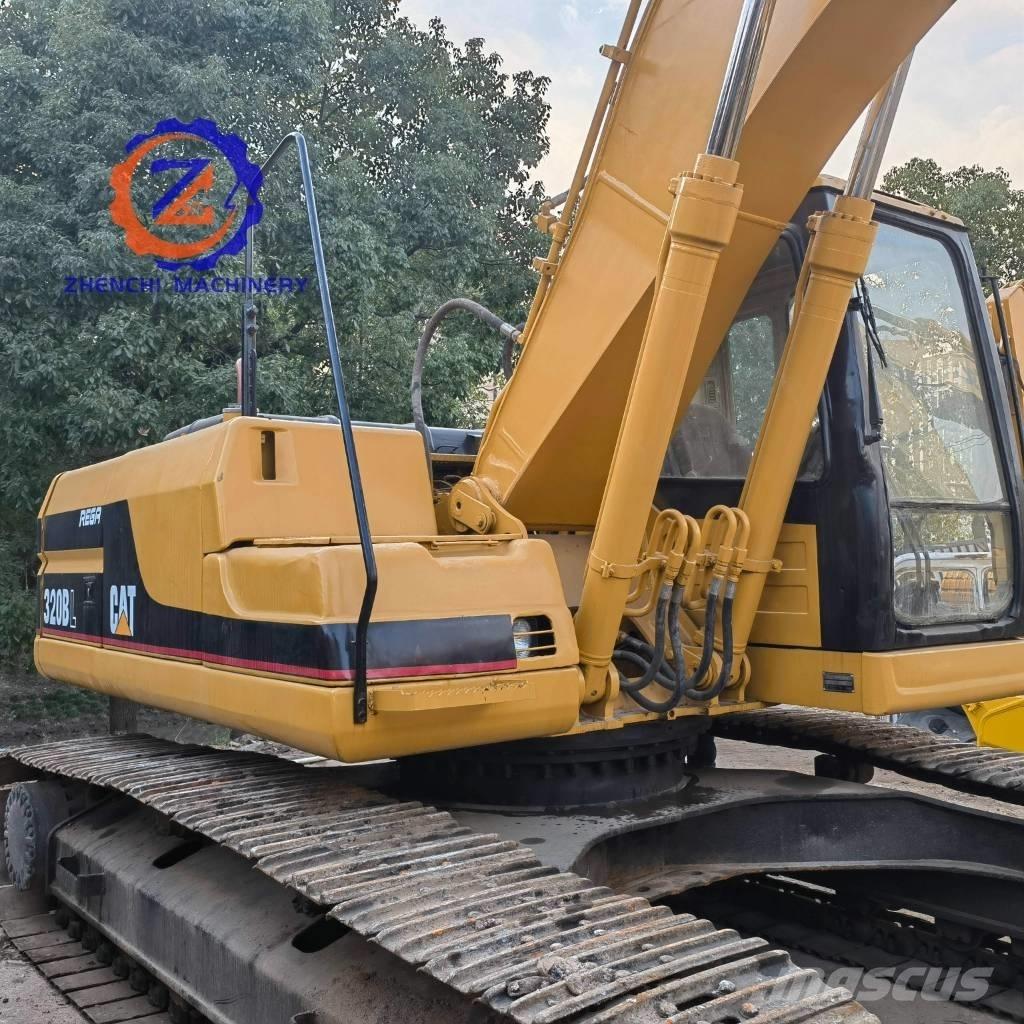 CAT 320 B LC Kāpurķēžu ekskavatori