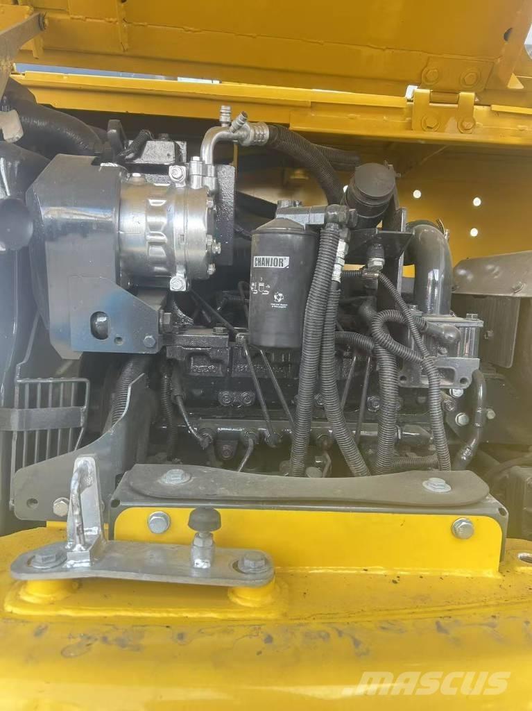 Komatsu PC 70 Kāpurķēžu ekskavatori