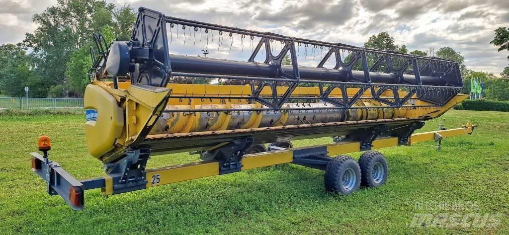 New Holland CX6.90 Ražas novākšanas kombaini