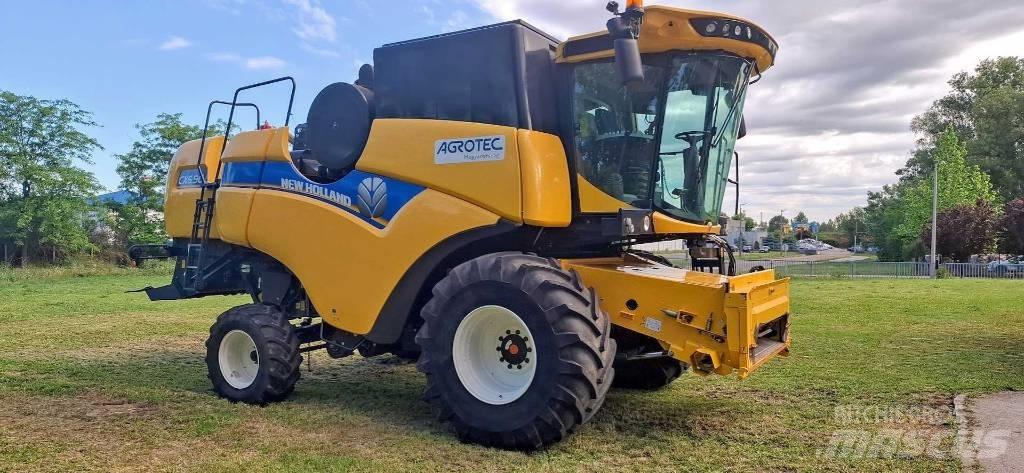 New Holland CX6.90 Ražas novākšanas kombaini