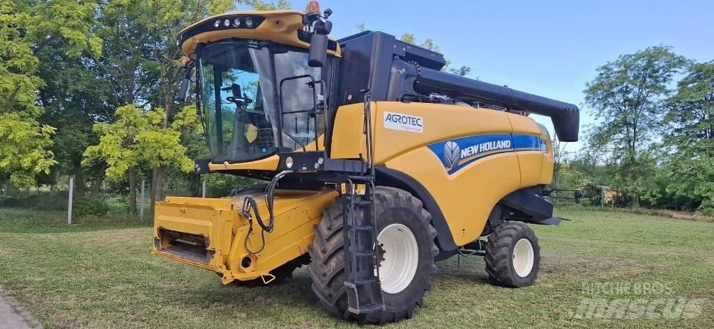 New Holland CX6.90 Ražas novākšanas kombaini