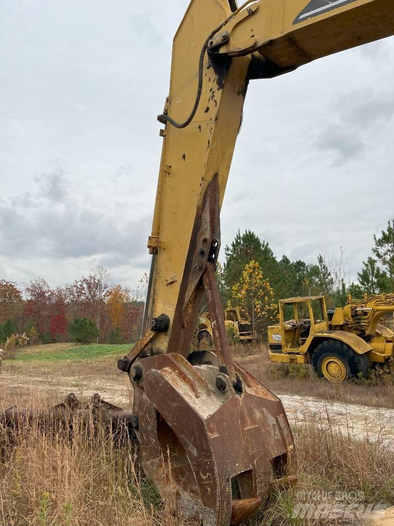 CAT 325 CL Kāpurķēžu ekskavatori