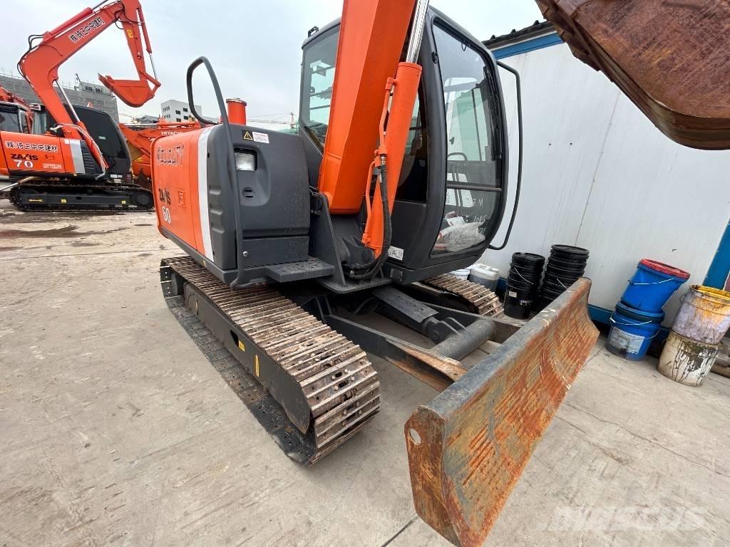 Hitachi ZX 60 Kāpurķēžu ekskavatori