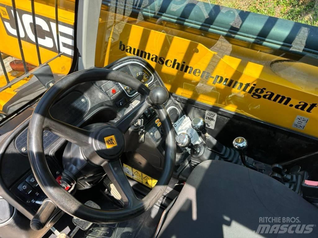 JCB 535-125 Teleskopiskie manipulatori