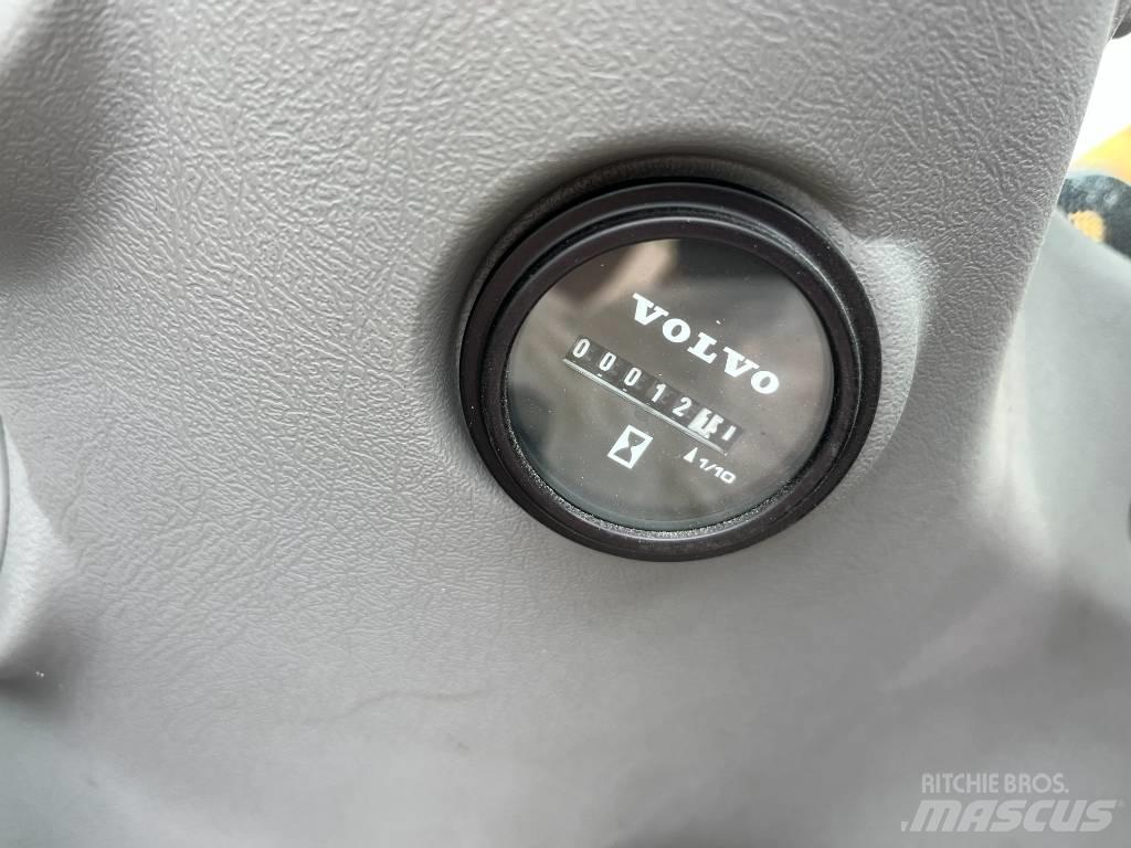 Volvo EC 300 D L Kāpurķēžu ekskavatori