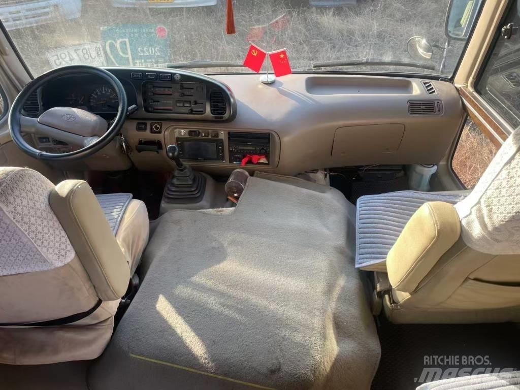 Toyota Coaster Starppilsētu autobusi
