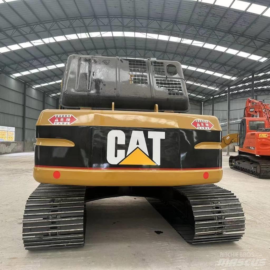 CAT 320B Kāpurķēžu ekskavatori