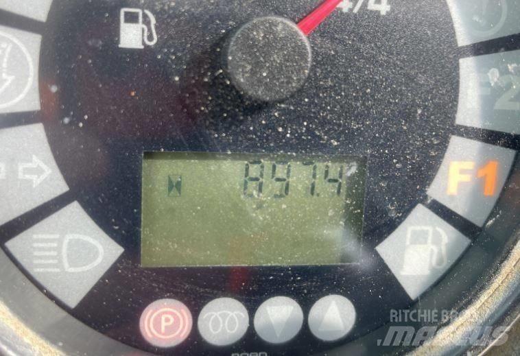 John Deere 204L Iekrāvēji uz riteņiem