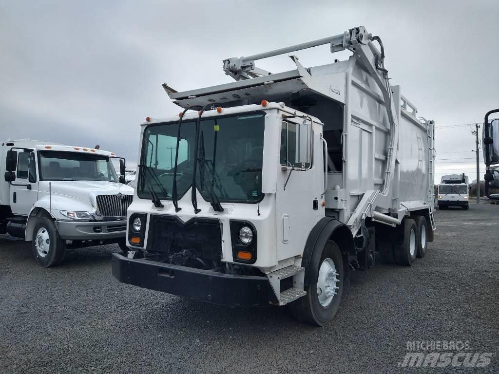 Mack MRU600 Atkritumu izvešanas transports