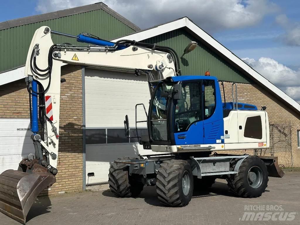 Liebherr A914 Ekskavatori uz riteņiem
