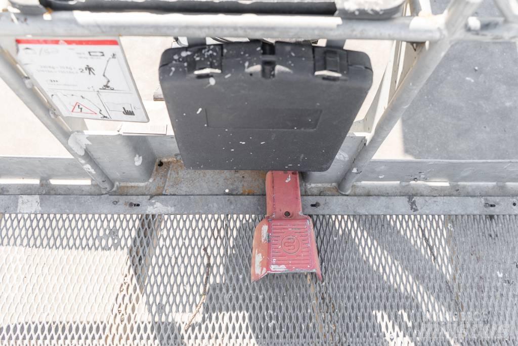 Manitou 180 ATJ Strēles pacēlāji