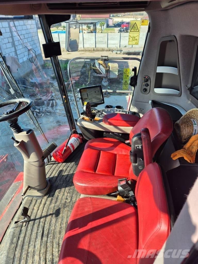 Case IH 9230 Ražas novākšanas kombaini