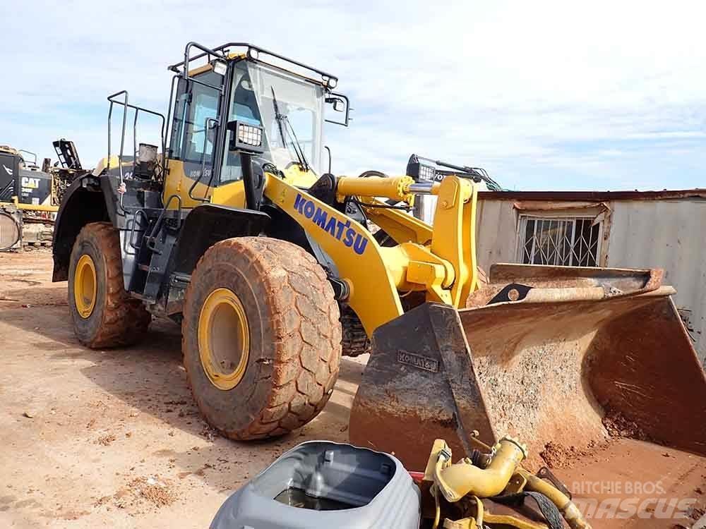 Komatsu WA380-8 Iekrāvēji uz riteņiem