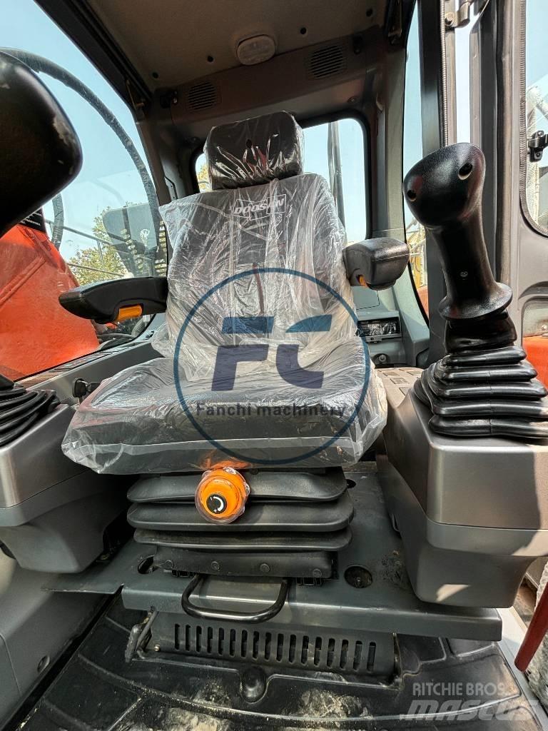 Doosan DX 225 LCA Vidēja lieluma ekskavatori 7 t - 12 t