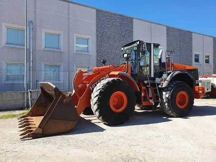 Hitachi ZW 310 Iekrāvēji uz riteņiem