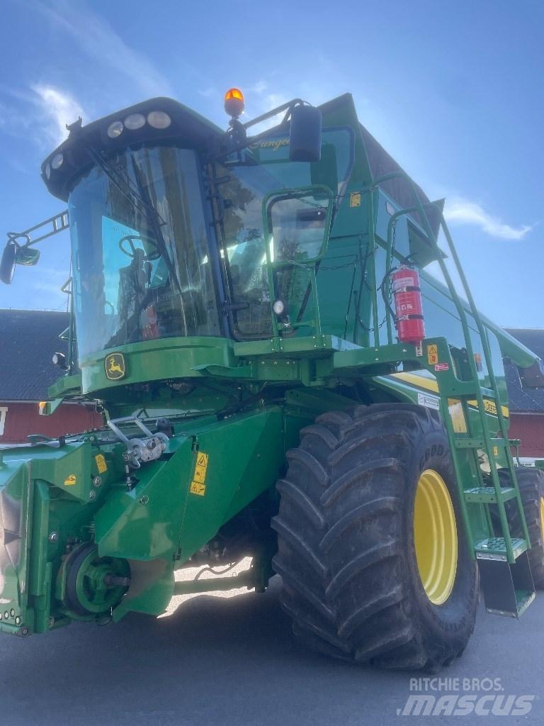 John Deere T670 Ražas novākšanas kombaini