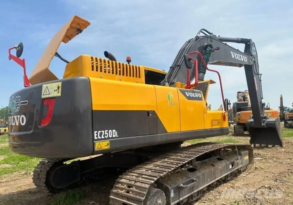 Volvo EC 250 D L Kāpurķēžu ekskavatori